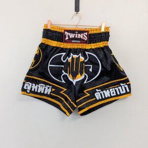 Twins Muay Thai Boxing Shorts Bat Black Yellow Mens XL